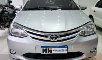 Toyota Etios 2015 lleno