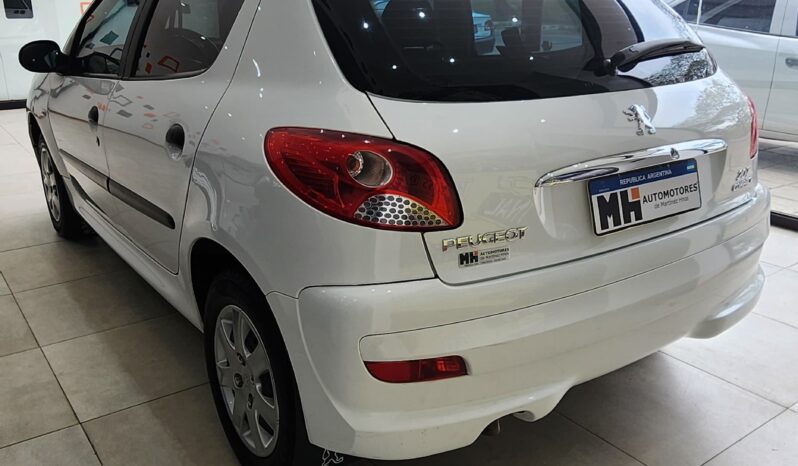 Peugeot 207 Compact 2013 full