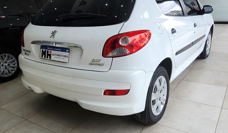 Peugeot 207 Compact 2013 full