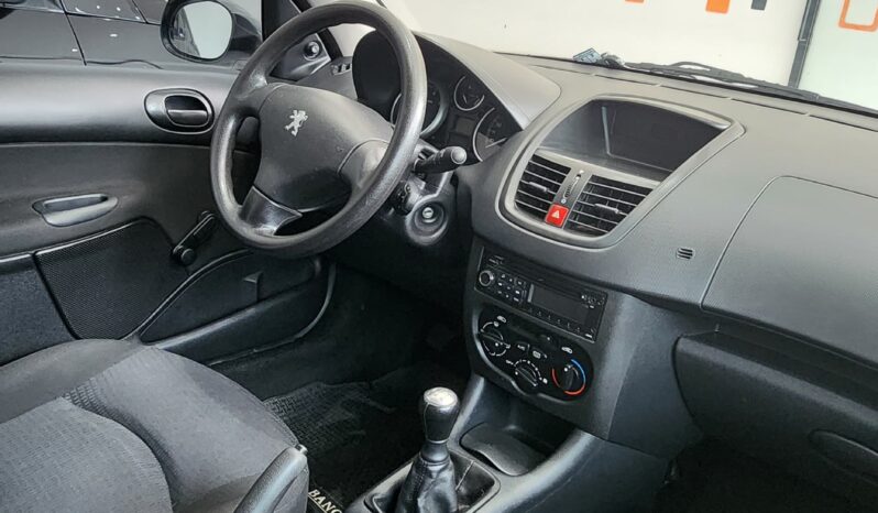 Peugeot 207 Compact 2013 full