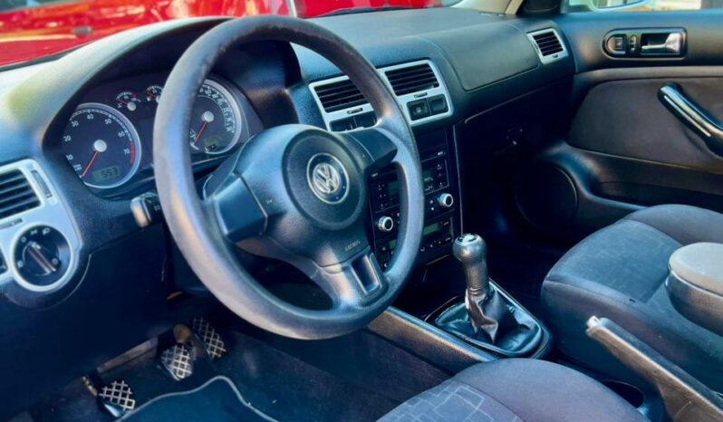 Volkswagen Bora 2011 lleno