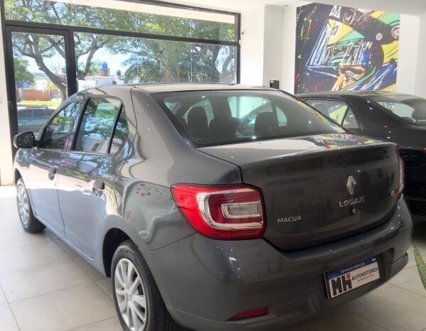 Renault Logan 2021 lleno