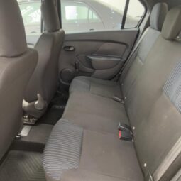 Renault Logan 2021 lleno