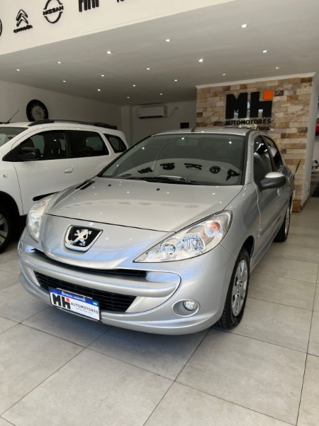 Peugeot 207 Compact 2013