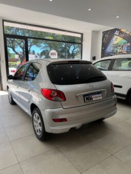 Peugeot 207 Compact 2013 lleno