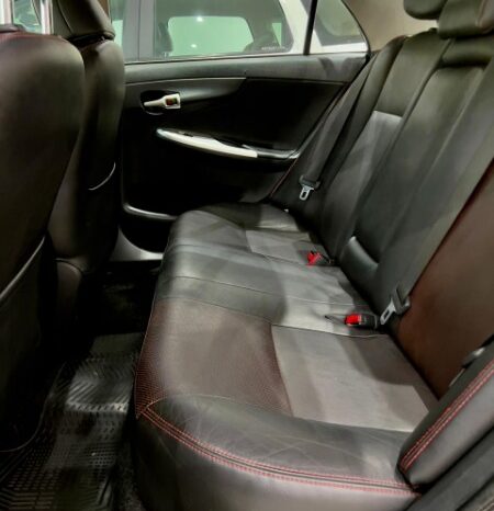 Toyota Corolla 2012 lleno