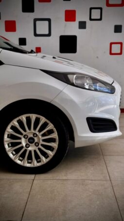 Ford Fiesta 2015 lleno